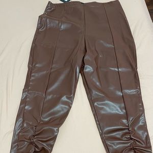 Bottom ruched slit pleather pants